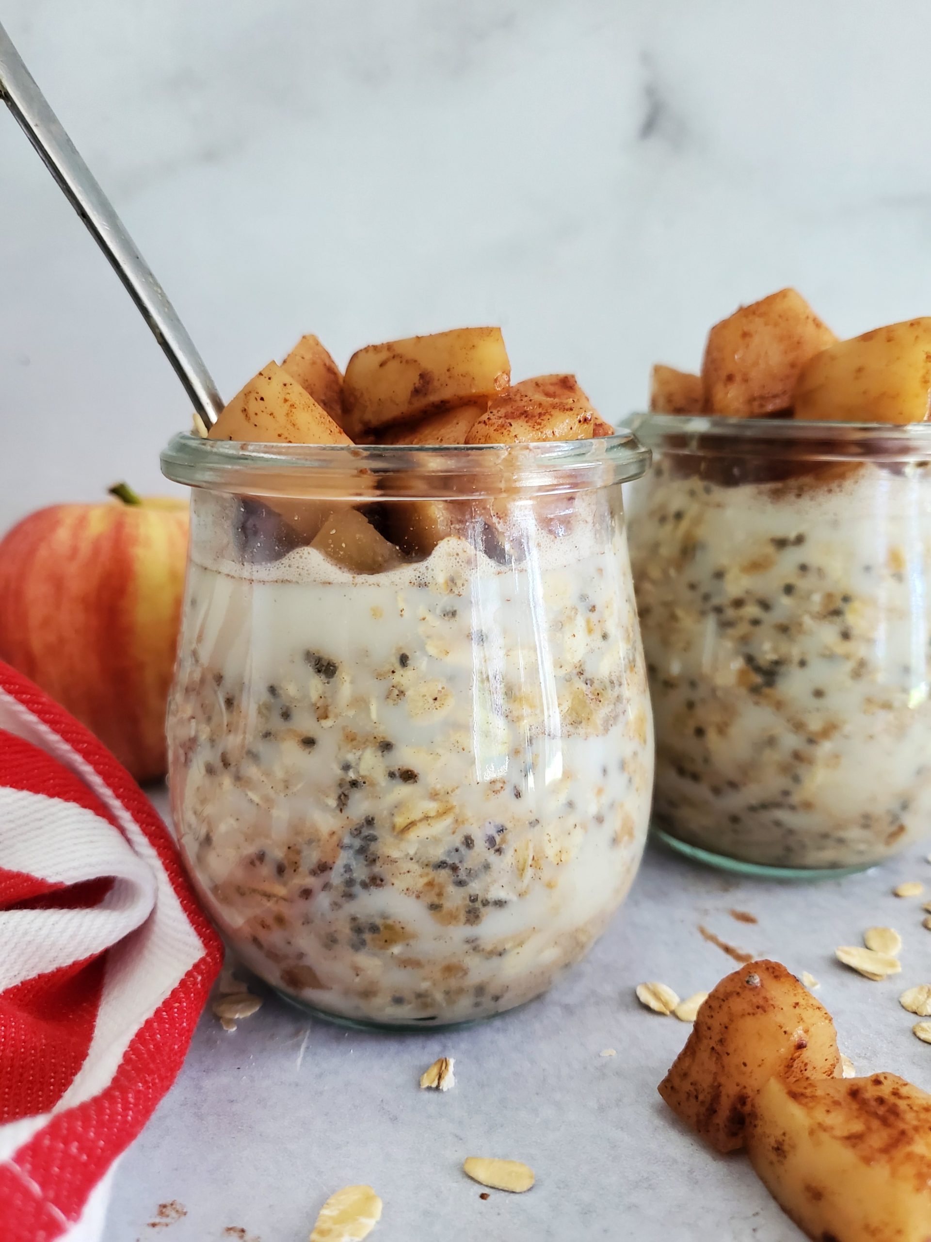 Close-up Skillet Apples in a Jar with Overnight Oats