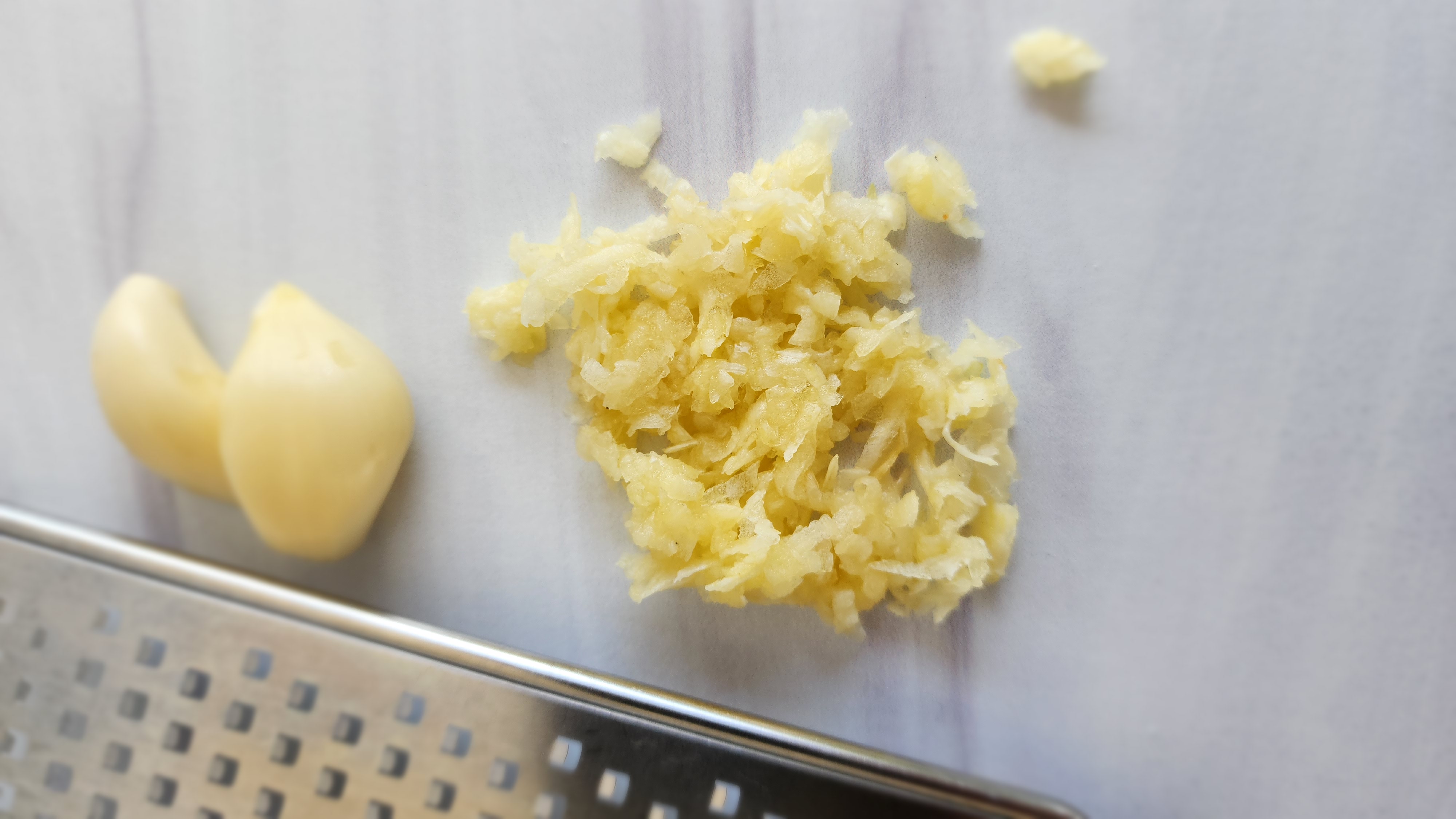minced garlic