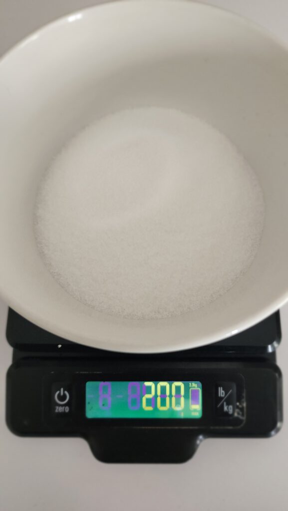 1 cup of sugar - 200 grams on a scale for strawberry pavlova