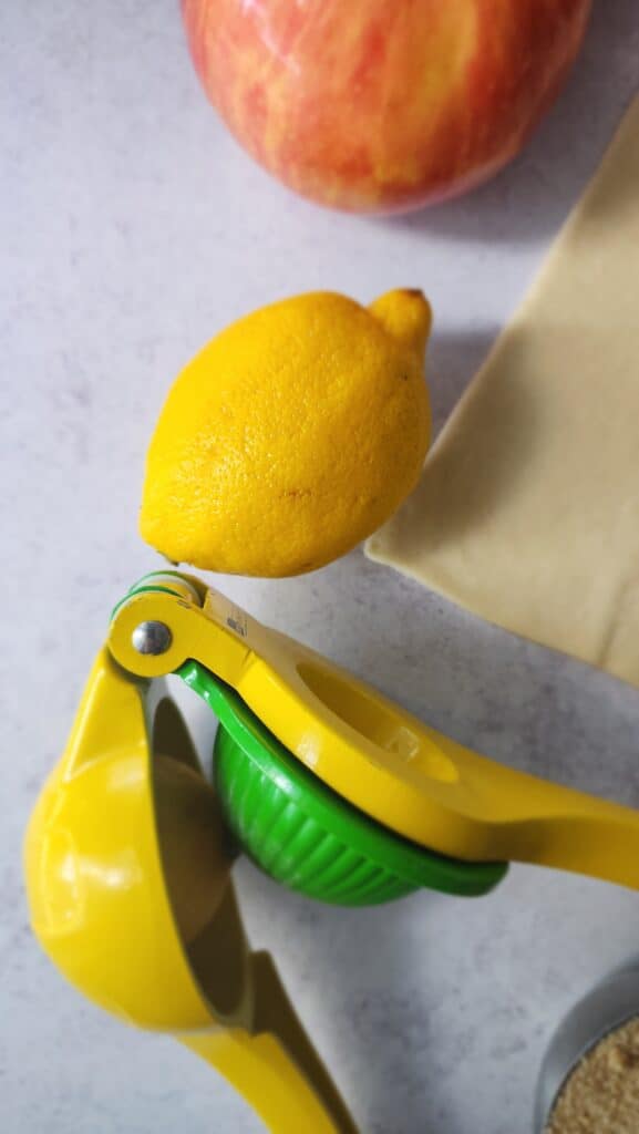lemon juice for puff pastry apple tart